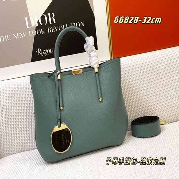 mother pack designer tote bag women shoulder bags luxury handbag crossbody unique soft touchpalm texture palm texture simple and elegant ver
mother pack designer tote bag women shoulder bags luxury handbag crossbody unique soft touchpalm texture palm texture simple and elegant ver