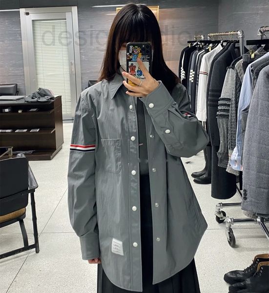 men's casual shirts designer high version spring and summer new tb parallel bars theme men's women's long sleeved shirt coat, White;black
men's casual shirts designer high version spring and summer new tb parallel bars theme men's women's long sleeved shirt coat, White;black
