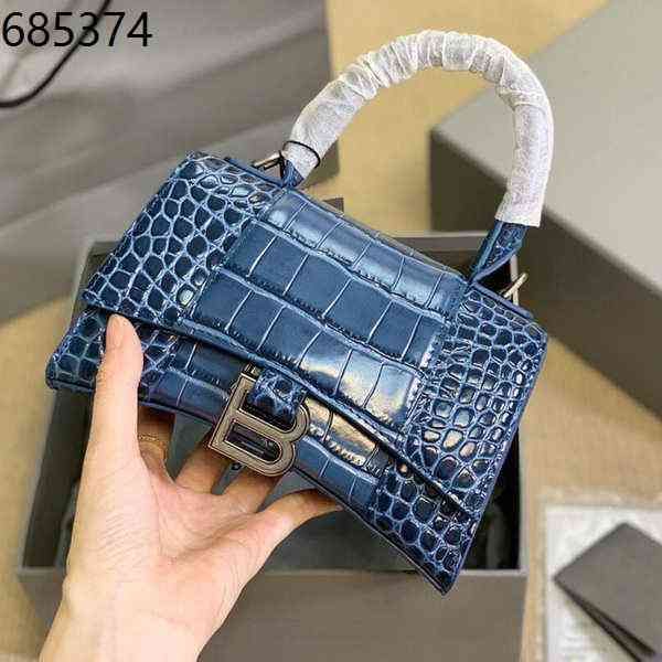 bag 2022 designer bag crocodile hourglass bag bal leather handbag versatile messenger handbag one shoulder makeup lady's handbags cowhi
bag 2022 designer bag crocodile hourglass bag bal leather handbag versatile messenger handbag one shoulder makeup lady's handbags cowhi