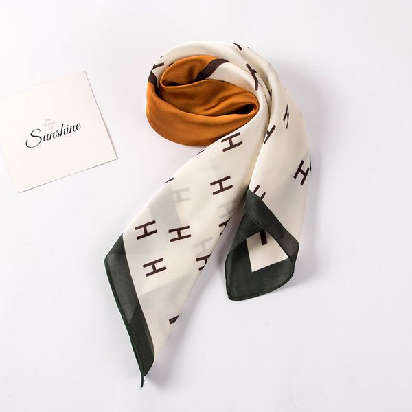 cravat small square female literature and art french korean version fashion foreign style versatile neck protection small scarf, Black;purple
cravat small square female literature and art french korean version fashion foreign style versatile neck protection small scarf, Black;purple