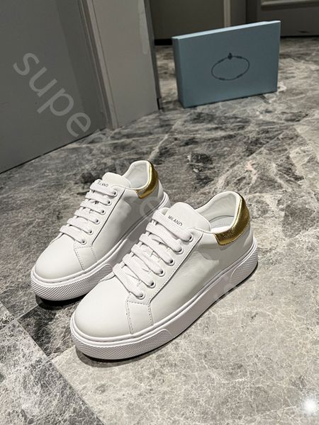 r casual shoes men women sneakers platform loafers classic trainers genuine leather triangle shoes with box, Black
r casual shoes men women sneakers platform loafers classic trainers genuine leather triangle shoes with box, Black