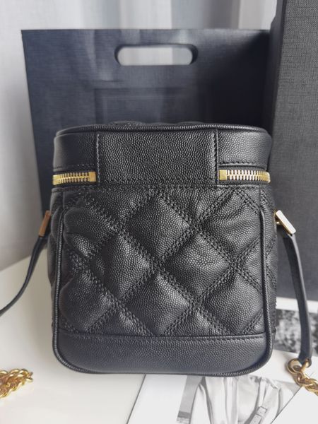 women's cute square bucket makeup bag shoulderbag handmade genuine leather fabric vintage style
women's cute square bucket makeup bag shoulderbag handmade genuine leather fabric vintage style