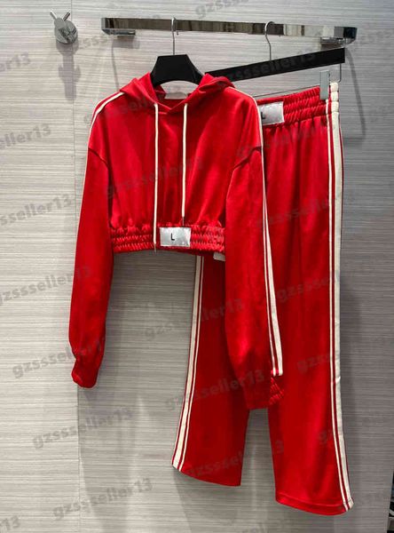 two piece sets women tracksuits outfit designer jogging suit luxury red cotton cropped hoodie and straight-leg track pants 2 pieces set 0912, Gray
two piece sets women tracksuits outfit designer jogging suit luxury red cotton cropped hoodie and straight-leg track pants 2 pieces set 0912, Gray