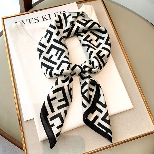 cravat korean version of with letters small square female spring and summer simulation silk scarv versatile decoration black, Black;purple
cravat korean version of with letters small square female spring and summer simulation silk scarv versatile decoration black, Black;purple