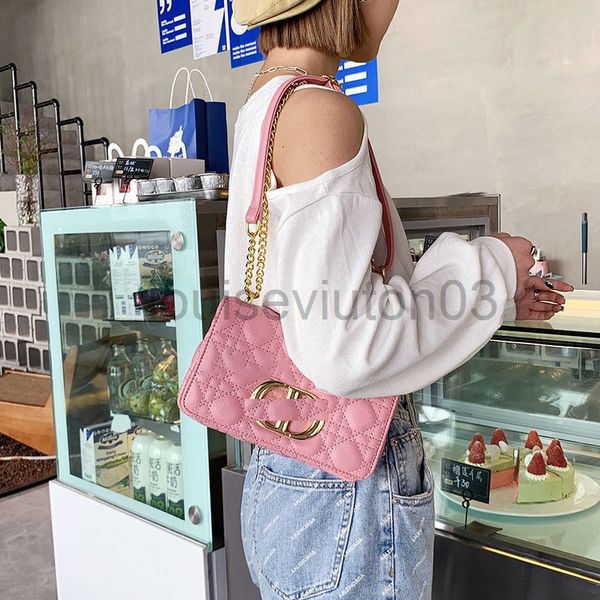 designer cd dor bag tote shoulder handbag fashion luxurious messenger leather bag mens womens lovers new fashion single shoulder versatile c
designer cd dor bag tote shoulder handbag fashion luxurious messenger leather bag mens womens lovers new fashion single shoulder versatile c