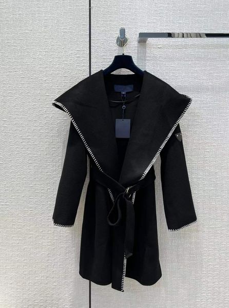 milan runway women's wool & blends 2022 new autumn winter hooded long sleeve designer coat brand same style outerwear 0902-24, Black
milan runway women's wool & blends 2022 new autumn winter hooded long sleeve designer coat brand same style outerwear 0902-24, Black