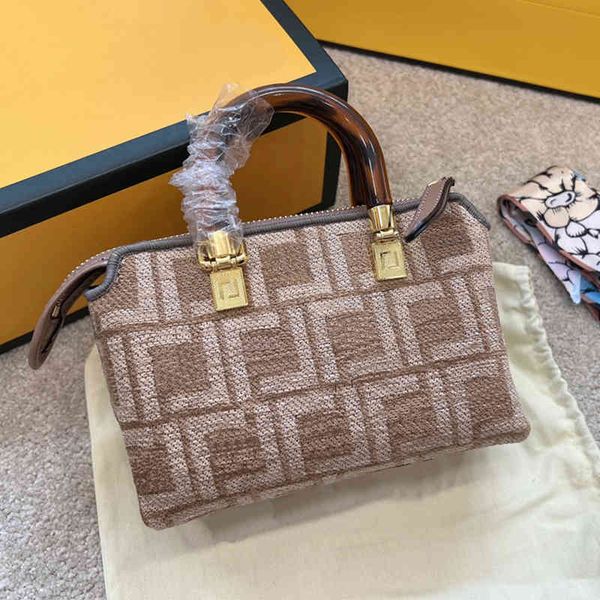 luxury saddle crossbody fends bags for womens multicolor handbag designer sling bag baguette tote shoulder purses woman 7a fashion wallet 7n
luxury saddle crossbody fends bags for womens multicolor handbag designer sling bag baguette tote shoulder purses woman 7a fashion wallet 7n