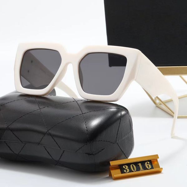 classic black white sunglasses women designer fashion versatile wide legs gold decoration driving outdoor uv400 beach sunshade mirror, White;black
classic black white sunglasses women designer fashion versatile wide legs gold decoration driving outdoor uv400 beach sunshade mirror, White;black