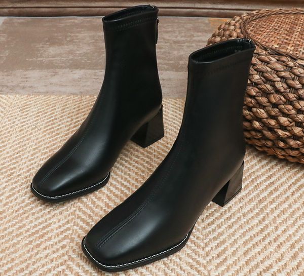 fashion square toe ankle boots autumn winter women boots comfortable low heel ladies shoes elastic boots black white
fashion square toe ankle boots autumn winter women boots comfortable low heel ladies shoes elastic boots black white