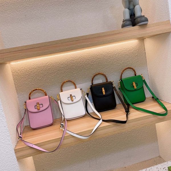 luxury messager bag designer purse paris genuine leather brand tote woman handbag wallet duffle brand s120 001
luxury messager bag designer purse paris genuine leather brand tote woman handbag wallet duffle brand s120 001