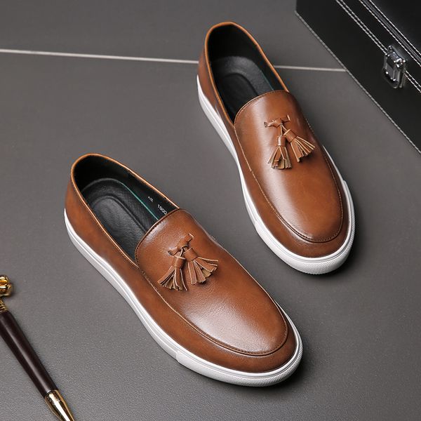 

Loafers Men Shoes Classic Moccasin Round Toe Solid Color PU Tassel Flat Heel Fashion Business Casual Wedding Daily AD127, Clear