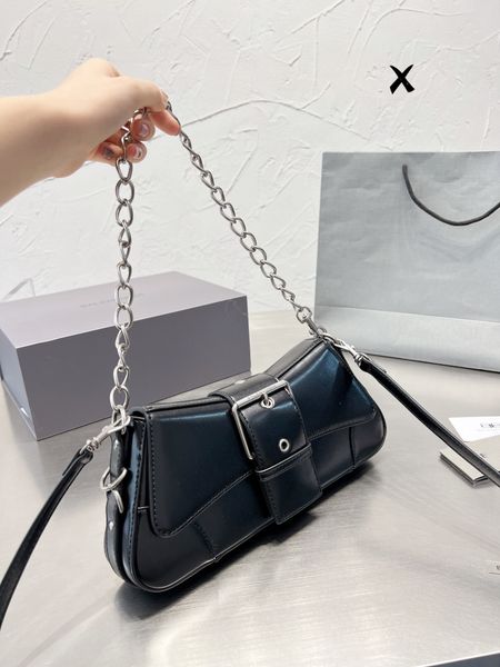 2022 r women's bags vintage handbags underarm frosted suede one shoulder luxury handheld wallet
2022 r women's bags vintage handbags underarm frosted suede one shoulder luxury handheld wallet