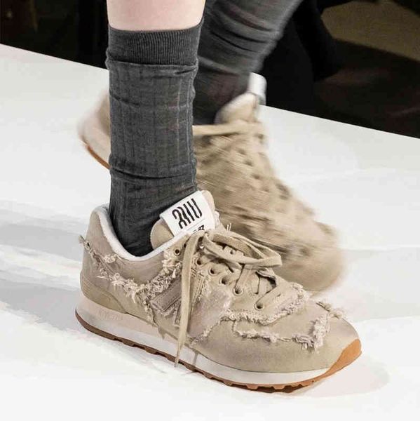 casual shoes 2022 miu joint brand new bailun nb574 tannin destruction pure white women's men's casual running shoes, Black
casual shoes 2022 miu joint brand new bailun nb574 tannin destruction pure white women's men's casual running shoes, Black