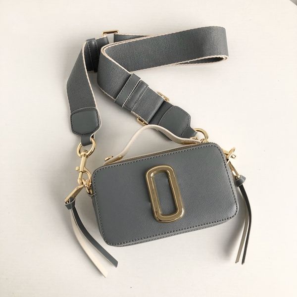 shoulder bags luxurys designers bags women handbag crossbody bag shoulder lady wallet simple versatile metal letter leather solid leather po
shoulder bags luxurys designers bags women handbag crossbody bag shoulder lady wallet simple versatile metal letter leather solid leather po