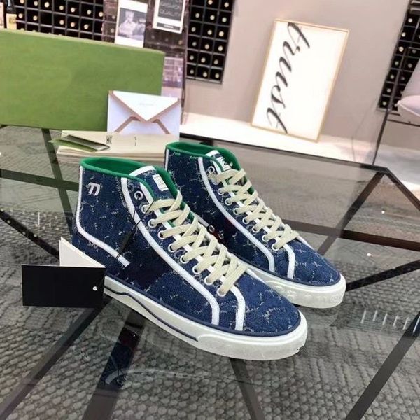 mens womens tennis 1977 sneaker with web green and red in cotton luxe fashion casual trainer design for men size 35-46 mjk0000001, Black
mens womens tennis 1977 sneaker with web green and red in cotton luxe fashion casual trainer design for men size 35-46 mjk0000001, Black