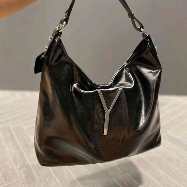 luxury large capacity casual shoulder underarm bag women tote bags designer handbags cowhide female shopping sports totes 220829 230321
luxury large capacity casual shoulder underarm bag women tote bags designer handbags cowhide female shopping sports totes 220829 230321
