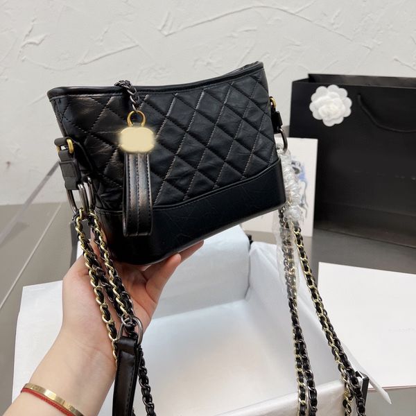 bucket bag hobo bags 2022 metallic lady luxury designer brand fashion shoulder handbags women phone wallet artwork lattice purse totes thr
bucket bag hobo bags 2022 metallic lady luxury designer brand fashion shoulder handbags women phone wallet artwork lattice purse totes thr