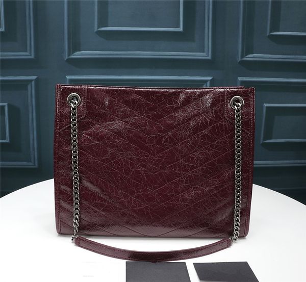 women's fashion calssic bag shoulderbag large capacity genuine leather fabric temperament style cell phone bag fine workmanship
women's fashion calssic bag shoulderbag large capacity genuine leather fabric temperament style cell phone bag fine workmanship