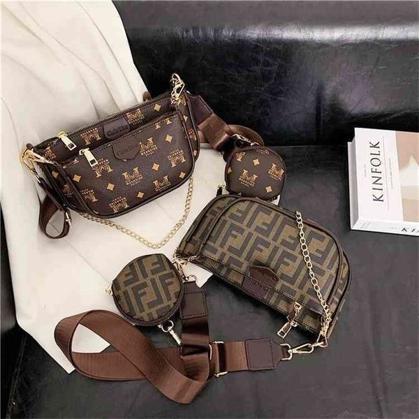 2022 shoulder bags fashion clearance female foreign one shoulder small square printed chain oblique span mahjong bag
2022 shoulder bags fashion clearance female foreign one shoulder small square printed chain oblique span mahjong bag