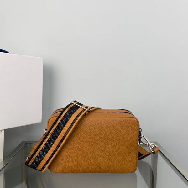 luxury handbags ladies famous brand bags fashion leather handmade art calfskin european and american simple and cute mini wide shoulder stra
luxury handbags ladies famous brand bags fashion leather handmade art calfskin european and american simple and cute mini wide shoulder stra