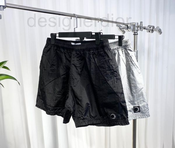 women's shorts designer high version 2022 summer new fashion brand metal nylon small compass casual shorts, White;black
women's shorts designer high version 2022 summer new fashion brand metal nylon small compass casual shorts, White;black