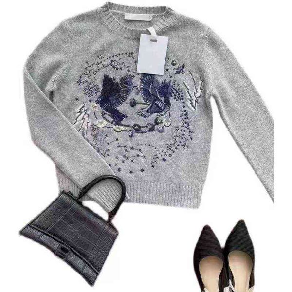women's sweaters pair niche design animal bird embroidery women's sweater top, White;black
women's sweaters pair niche design animal bird embroidery women's sweater top, White;black