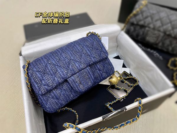 22s summer classic mini flap raffia square bag luxury designer womens crush gold ball matelasse chains adjustable shoulder strap crossbody s
22s summer classic mini flap raffia square bag luxury designer womens crush gold ball matelasse chains adjustable shoulder strap crossbody s