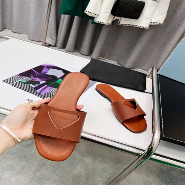 2022 women summer slipper designer sandals imported cowhide comfortable feet fashion simple design, Black
2022 women summer slipper designer sandals imported cowhide comfortable feet fashion simple design, Black
