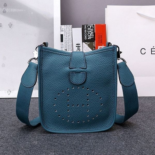 designer evelyn herme bags 2022 leather trend women's bag litchi grain cow leather mini evelyn one shoulder big brand mini bags women
designer evelyn herme bags 2022 leather trend women's bag litchi grain cow leather mini evelyn one shoulder big brand mini bags women