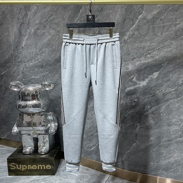 men's pants designer chao brand casual pants men's new autumn and winter 2022 letter embroidered webbing bound feet small foot spo, Black
men's pants designer chao brand casual pants men's new autumn and winter 2022 letter embroidered webbing bound feet small foot spo, Black