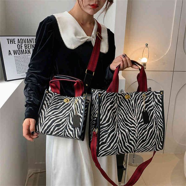 messenger bags leopard tote bag female 2022 autumn new hand bag trend cross handbags
messenger bags leopard tote bag female 2022 autumn new hand bag trend cross handbags