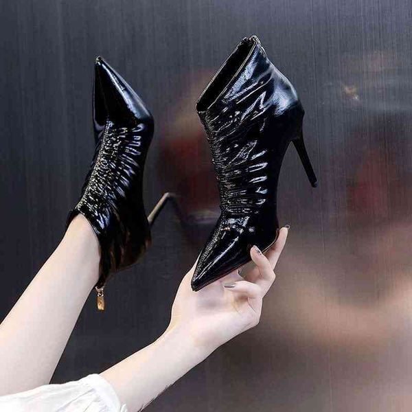 boots high heels short woman 2022 ankle women shoes patent punch shoe thin heel female footwear black beige 220903
boots high heels short woman 2022 ankle women shoes patent punch shoe thin heel female footwear black beige 220903