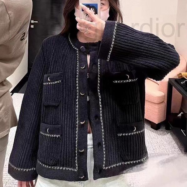 women's sweaters designer xiaoxiangfeng knitted round neck pocket chain long sleeve cardigan loose lazy wind coat women's new autu, White;black
women's sweaters designer xiaoxiangfeng knitted round neck pocket chain long sleeve cardigan loose lazy wind coat women's new autu, White;black