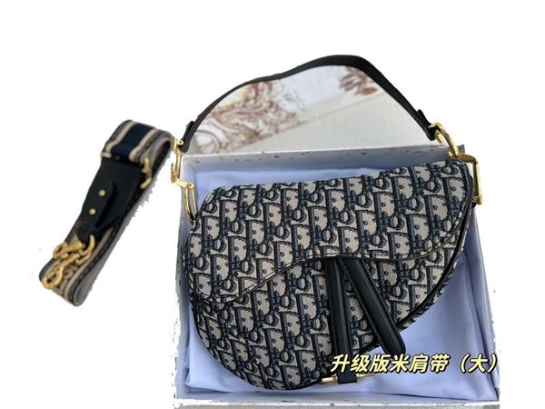 designer bag womens shoulder handbags messenger tote fashion saddle handbags classic canvas crossbody clutch flap black bags totes luggage 2
designer bag womens shoulder handbags messenger tote fashion saddle handbags classic canvas crossbody clutch flap black bags totes luggage 2