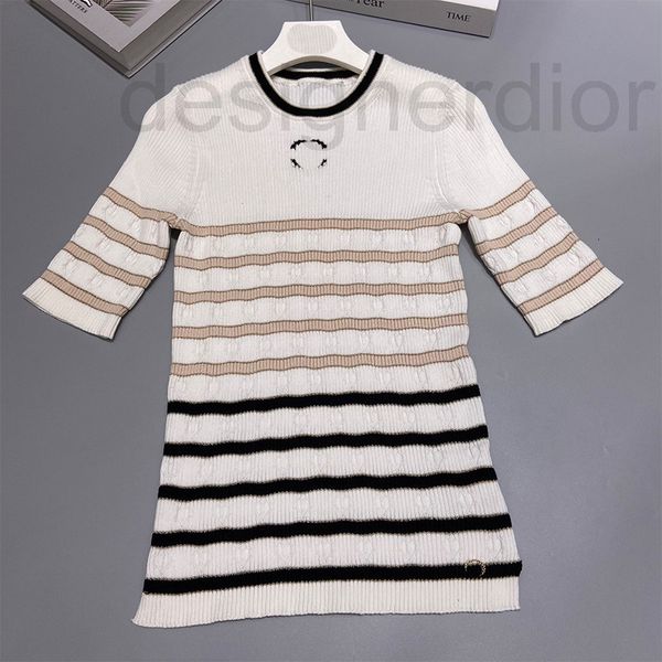 women's sweaters designer small fragrance gold thread stripe thin round neck short sleeve temperament celebrity style t-shirt wear summ, White;black
women's sweaters designer small fragrance gold thread stripe thin round neck short sleeve temperament celebrity style t-shirt wear summ, White;black