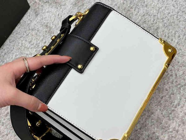 shoulder messenger bag tote classic flap crossbody wallet desginer handbags purse adjustable luxury strap 220408
shoulder messenger bag tote classic flap crossbody wallet desginer handbags purse adjustable luxury strap 220408