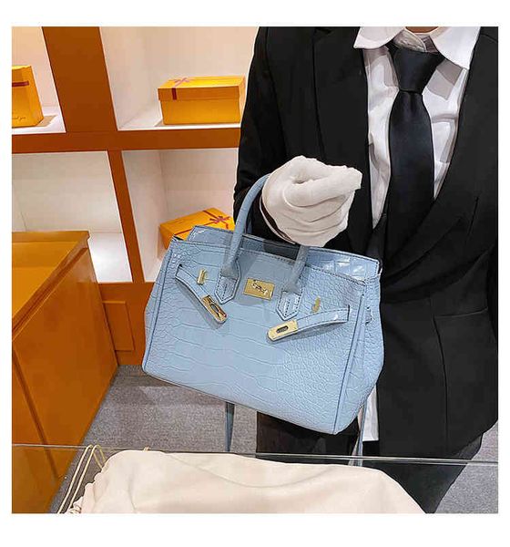 bags autumn winter crocodile pattern bag women's 2023 new versatile shoulder cross messenger purses
bags autumn winter crocodile pattern bag women's 2023 new versatile shoulder cross messenger purses