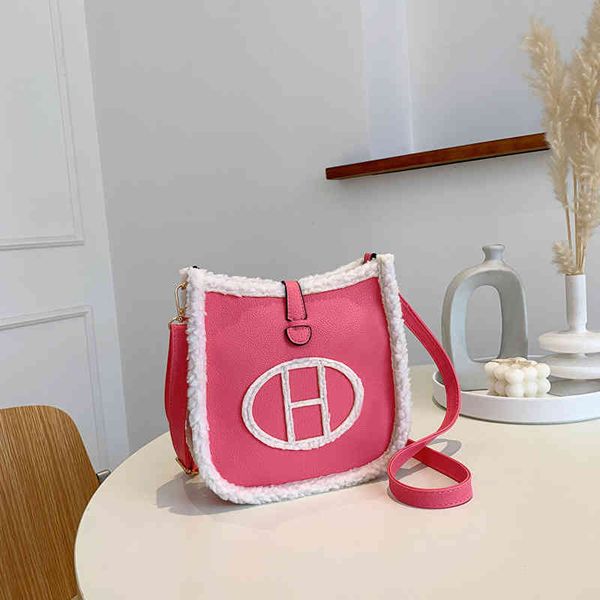bags women's bag single shoulder style versatile women's bag plush lamb wool bucket cross autumn and winter purses
bags women's bag single shoulder style versatile women's bag plush lamb wool bucket cross autumn and winter purses