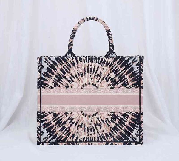 messenger bags 2022 new embroidery tote flower letter shopping bag women's hand mommy handbags
messenger bags 2022 new embroidery tote flower letter shopping bag women's hand mommy handbags