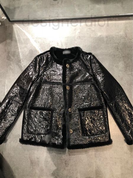 women's jackets designer xiangjia 2021 haining autumn and winter new leather wool fur integrated turtle crack slim coat k41u, Black;brown
women's jackets designer xiangjia 2021 haining autumn and winter new leather wool fur integrated turtle crack slim coat k41u, Black;brown