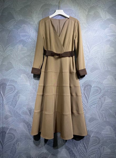 casual dresses xxl 2022 autumn new v-neck plain color with belt long dress, Black;gray
casual dresses xxl 2022 autumn new v-neck plain color with belt long dress, Black;gray
