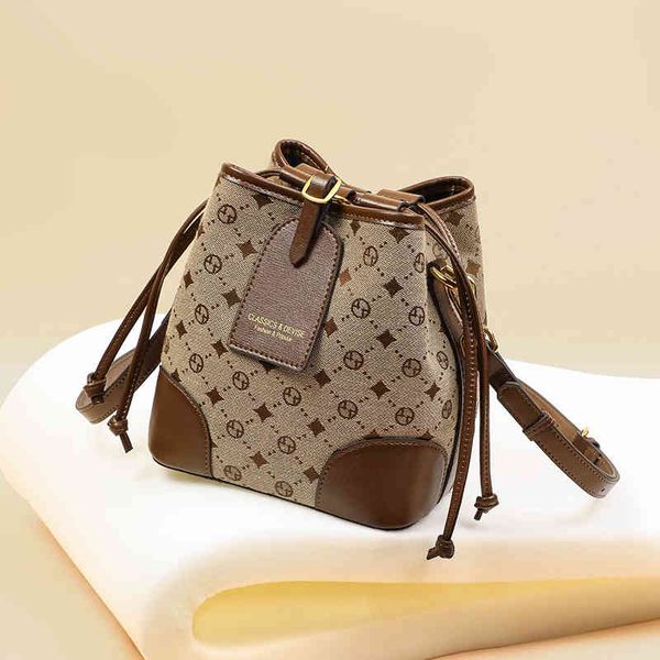 messenger bags viney bag 2022 new bucket cross women's high texture niche 2022 sling shoulder hands
messenger bags viney bag 2022 new bucket cross women's high texture niche 2022 sling shoulder hands