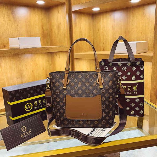 bags paul anne single shoulder bag women's autumn and winter new flower tot large capacity purses
bags paul anne single shoulder bag women's autumn and winter new flower tot large capacity purses