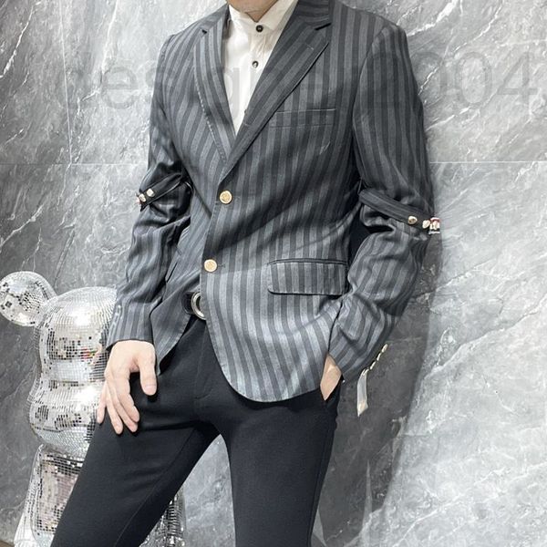 men's suits & blazers designer chao brand tb suit men's new autumn and winter 2022 two sleeve ribbon striped business casual blaze, White;black
men's suits & blazers designer chao brand tb suit men's new autumn and winter 2022 two sleeve ribbon striped business casual blaze, White;black