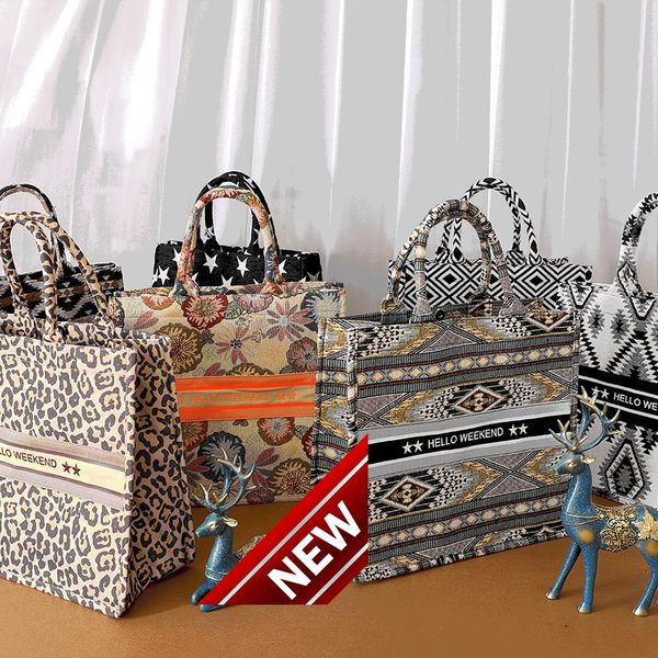 luxury design crossbody bag 2022 di'ao same high sense handbag one shoulder large capacity versatile fashion tote bucket women's
luxury design crossbody bag 2022 di'ao same high sense handbag one shoulder large capacity versatile fashion tote bucket women's