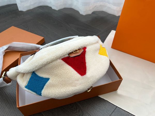 2022 autumn winter luxury designers bags l lambs wool bumbag body shoulder bag bags bum handbag crossbody fanny pack waist purse with box
2022 autumn winter luxury designers bags l lambs wool bumbag body shoulder bag bags bum handbag crossbody fanny pack waist purse with box