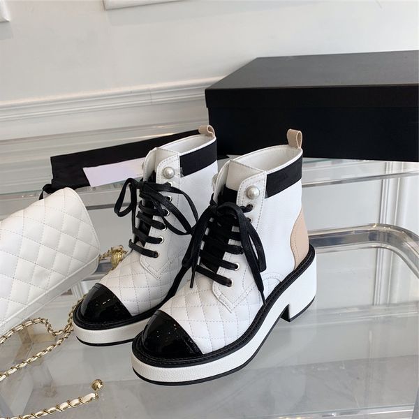 classic stitching color matching pearl ankle boots womens casual fashion diamond low heel martin boots, Black
classic stitching color matching pearl ankle boots womens casual fashion diamond low heel martin boots, Black