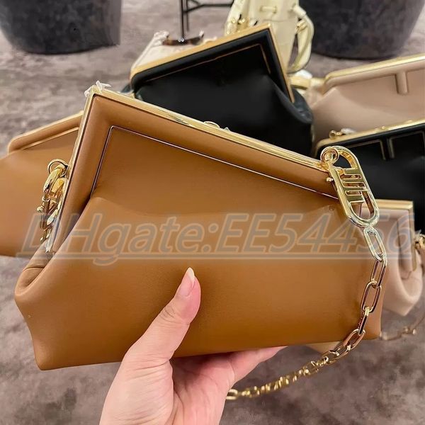 fashion luxury fend first crossbody bag large leather classic handbags with shoulder strap designer women's men wallet famous handbag t
fashion luxury fend first crossbody bag large leather classic handbags with shoulder strap designer women's men wallet famous handbag t