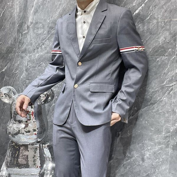 men's suits & blazers designer business casual suit 2022 spring and autumn new fashion brand tb two sleeve ribbon men's slim jacke, White;black
men's suits & blazers designer business casual suit 2022 spring and autumn new fashion brand tb two sleeve ribbon men's slim jacke, White;black