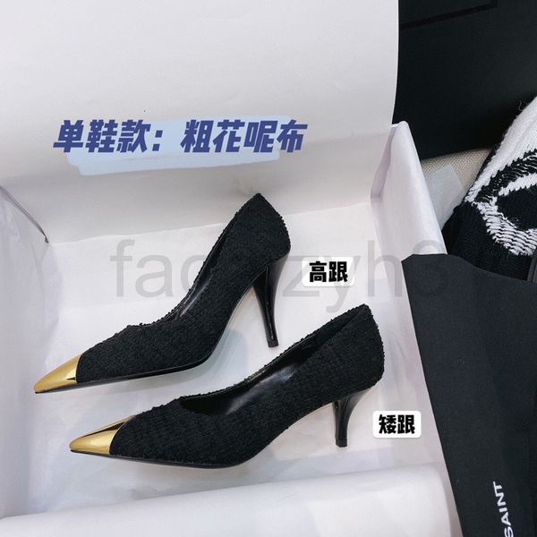 dress shoes designer the same black high-heeled shoes with source rose and park caiying pointed thin heel leather slp single female
dress shoes designer the same black high-heeled shoes with source rose and park caiying pointed thin heel leather slp single female